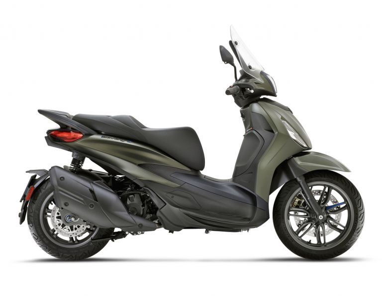 BEVERLY 400 S